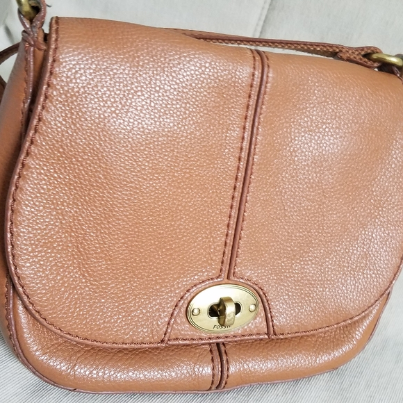 FOSSIL Vintage Leather Saddle Sholder Bag - Picture 3 of 17